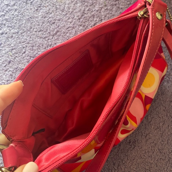 Coach Signature Vday Op Art Scarf Print Bag - Picture 3 of 4